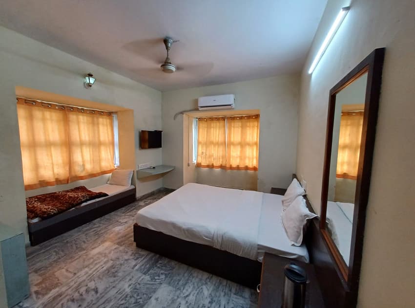 Book Comfort Triple Room room in Mount Abu
