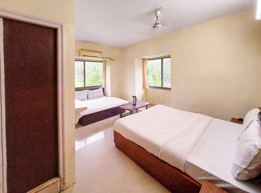 Book Family Four Room room in Mount Abu