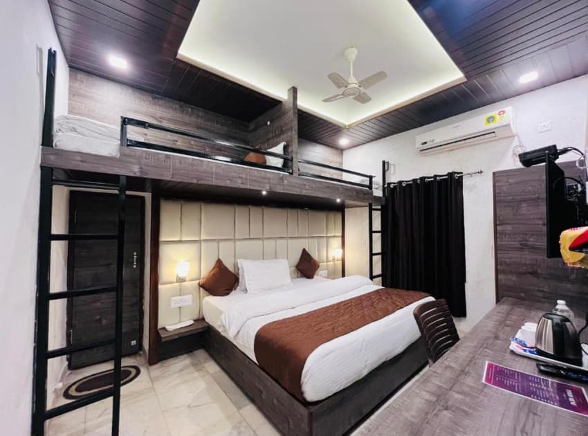 Book Deluxe Room room in Mount Abu