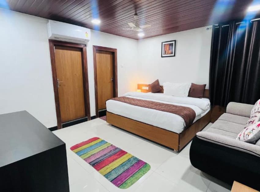 Book Family Suite room in Mount Abu