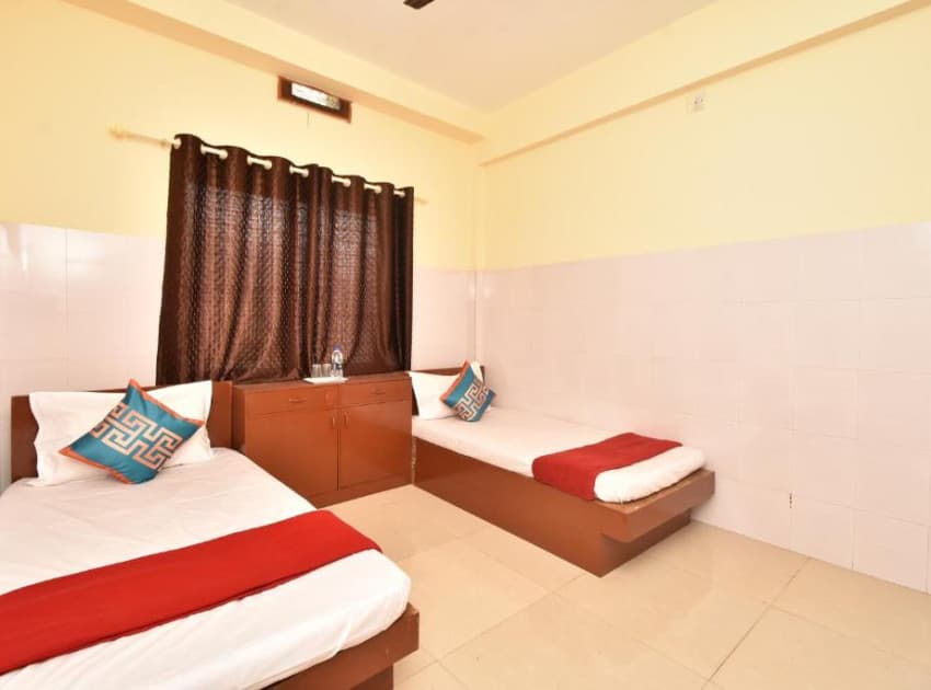 Book Budget Double or Twin Room room in Kannur