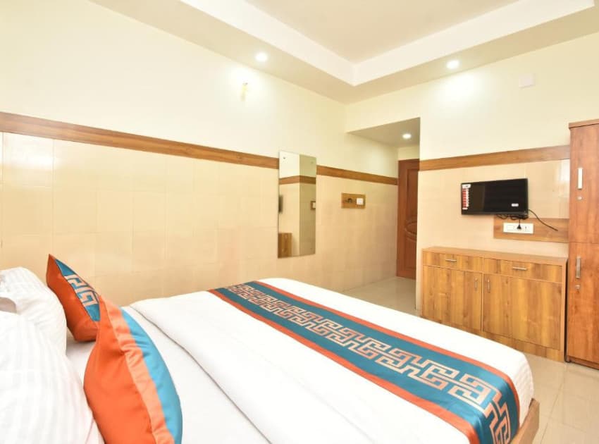 Book Standard Double Room room in Kannur