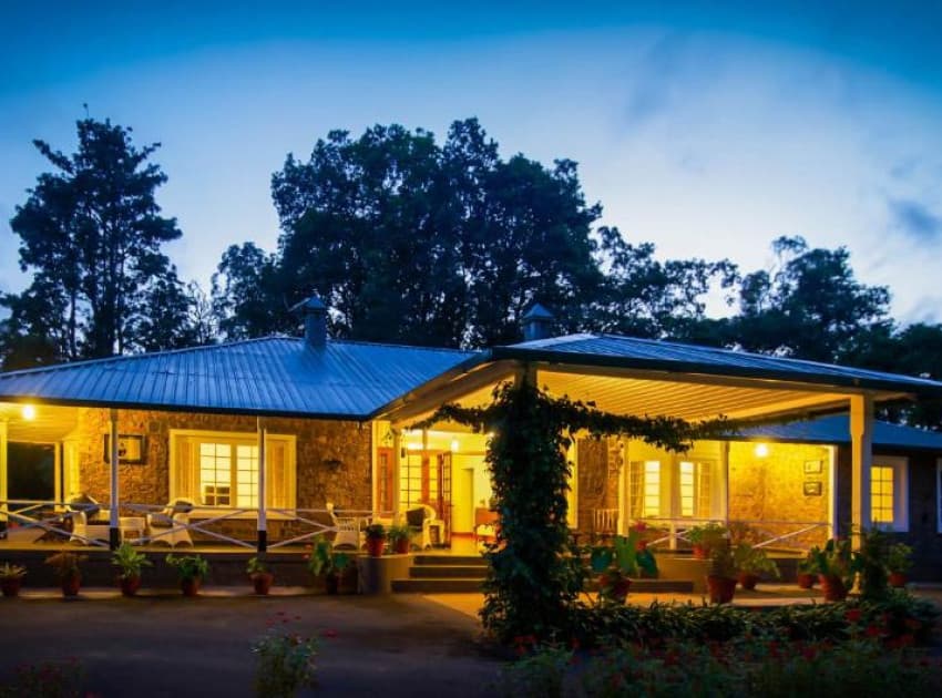 Book Bungalow room in Valparai
