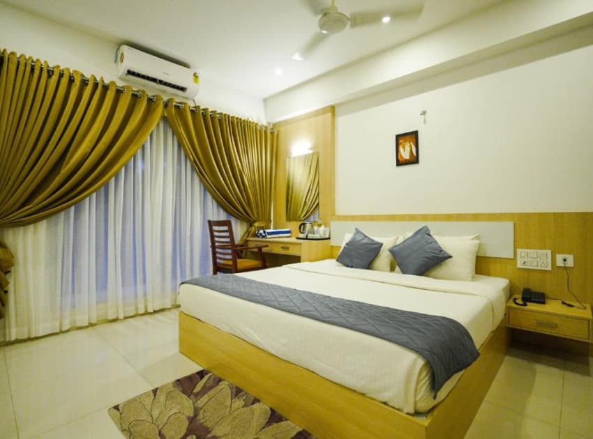 Book Ac Executive Suite Room room in Athirapally