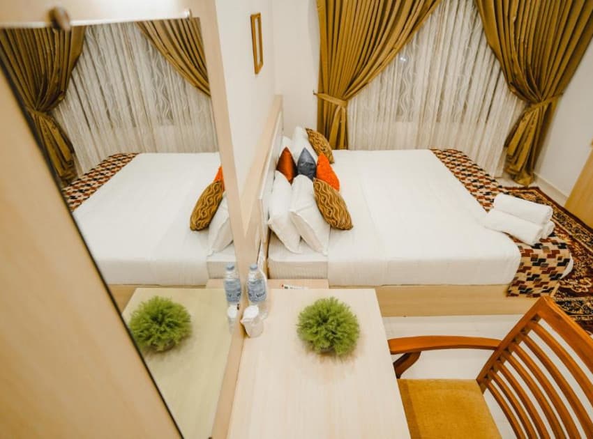 Book Ac Superior Family Room room in Athirapally