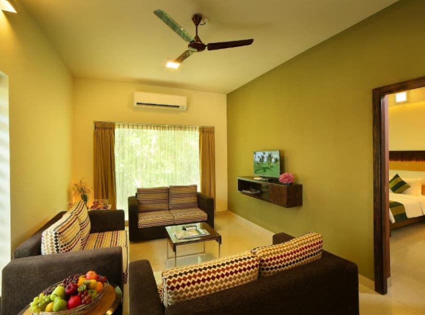 Book Pool Villa 03 Bed Room room in Athirapally