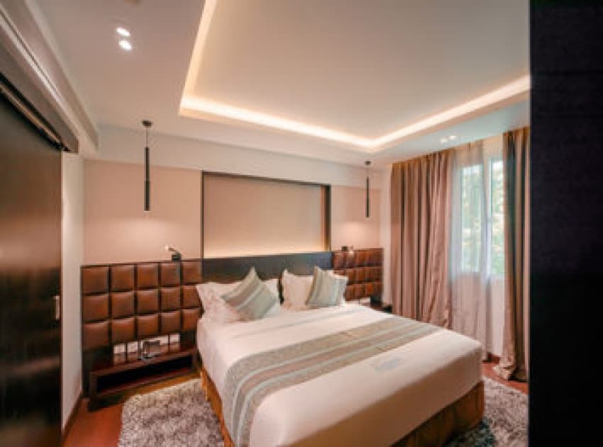 Book Deluxe Queen Suite room in Trivandrum