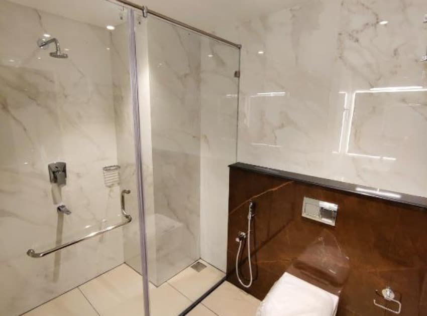 Book Executive Partial Sea View room in Kovalam