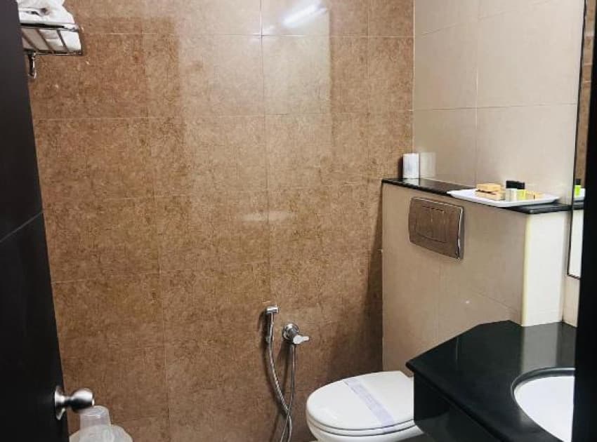 Book Deluxe Twin Room room in Kottayam