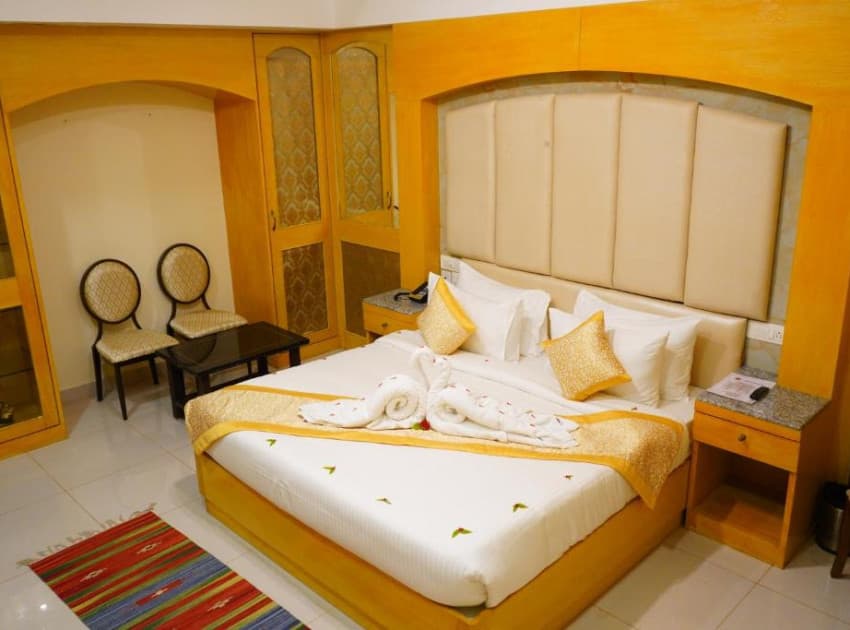 Book Nandhavanam room in Yelagiri