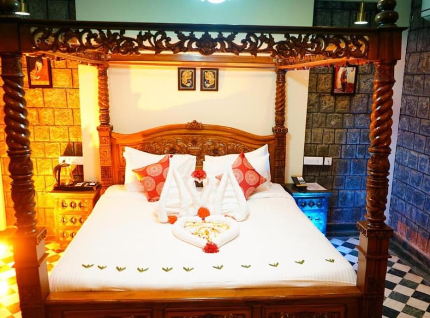 Book Temple Street room in Yelagiri