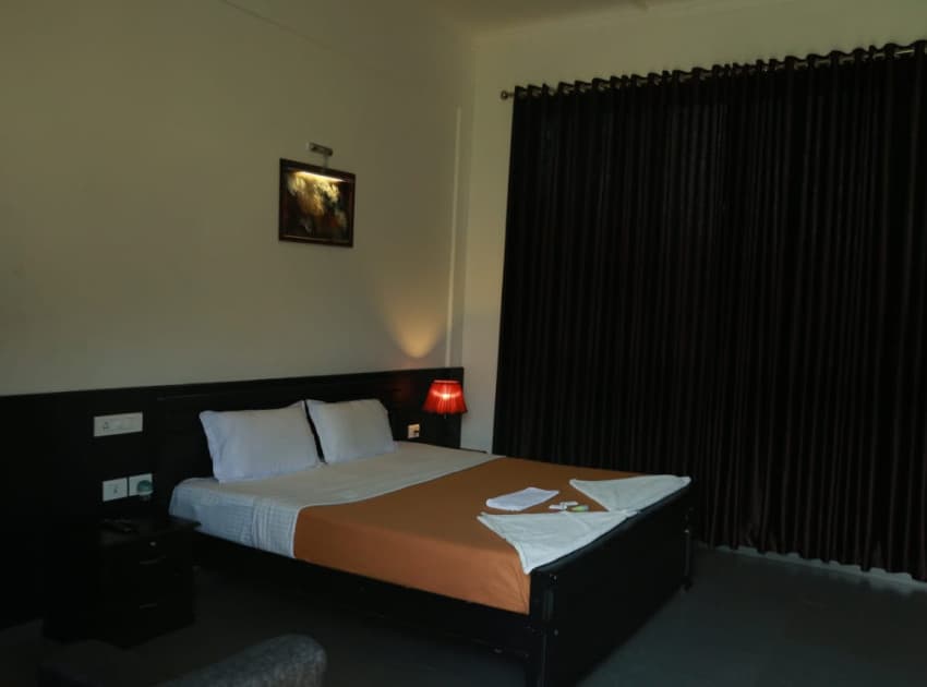 Book Ground Floor Non Ac Deluxe Room room in Megamalai