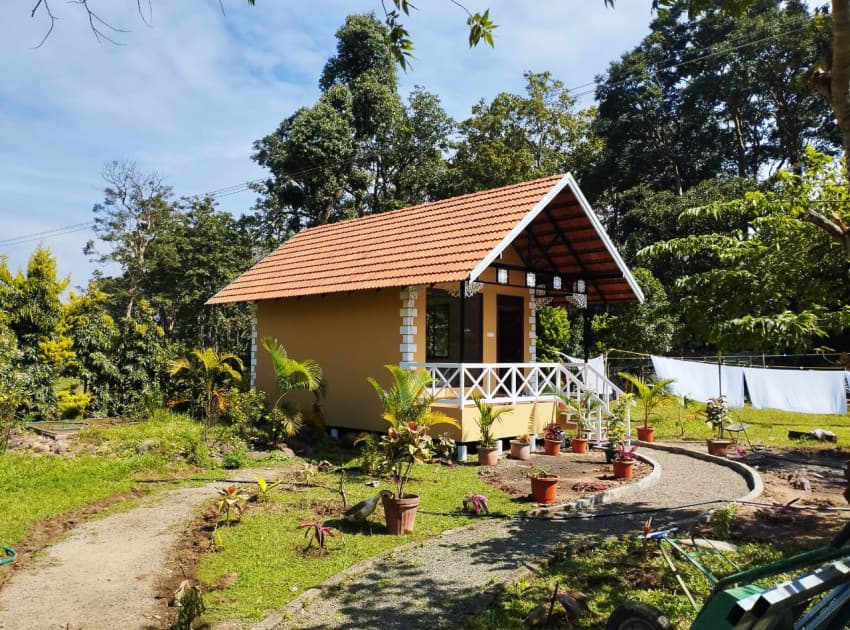 Book Honeymoon Cottage room in Megamalai