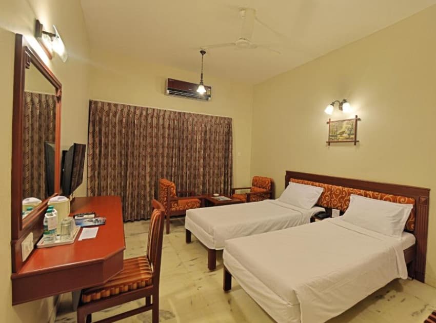 Book Deluxe Double Room room in Thanjavur