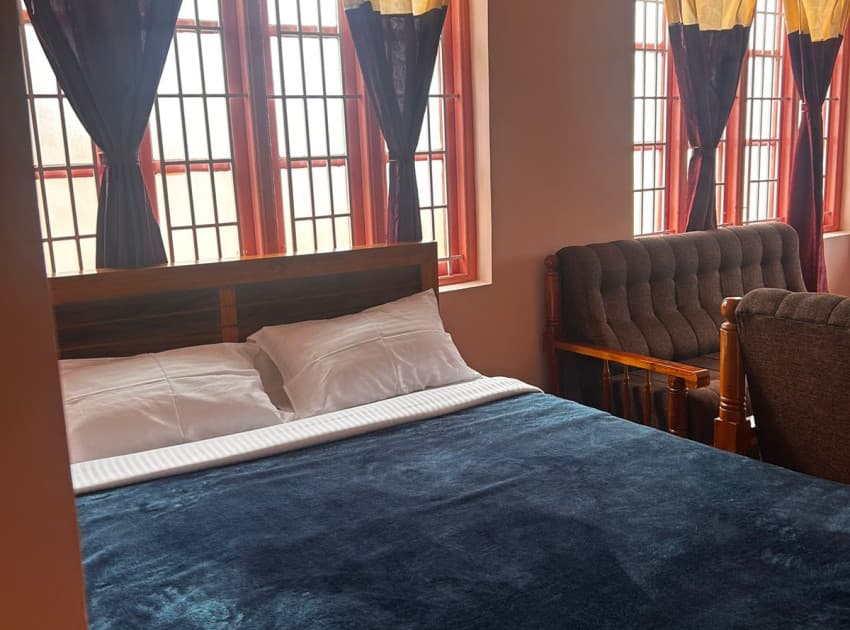 Book Deluxe Double Room room in Ooty