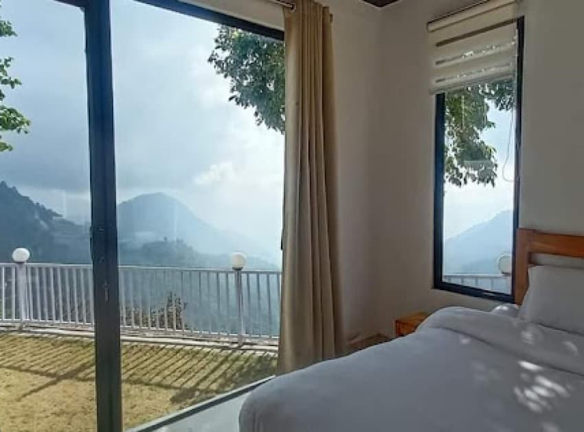 Book Standard Double Room room in Bhimtal
