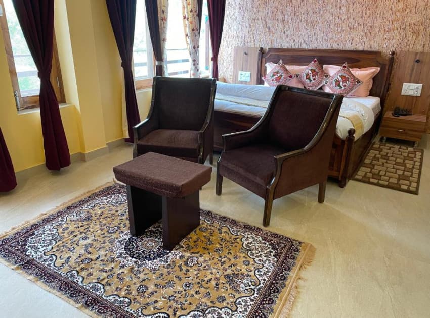 Book Executive Suite room in Nainital