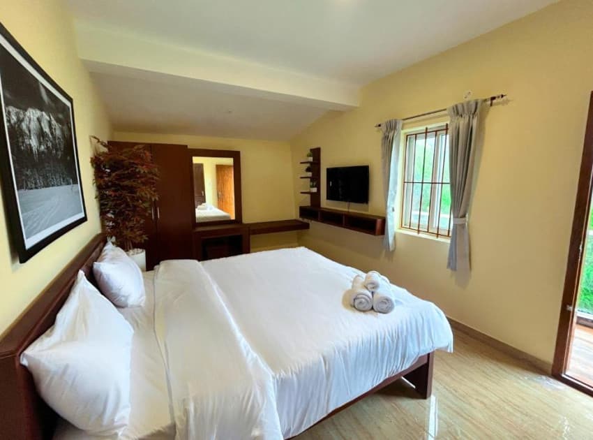 Book King Room with Balcony room in Kodaikanal