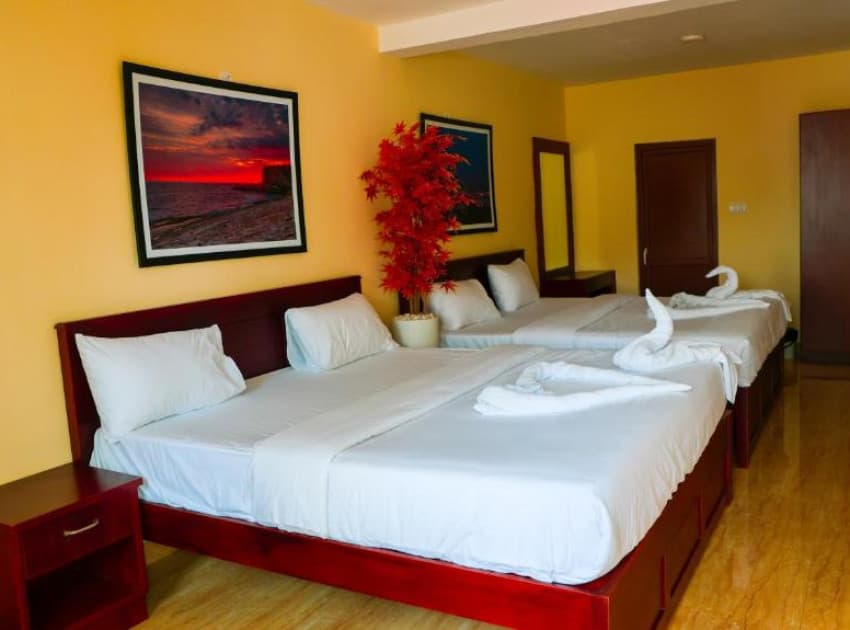 Book Quadruple Room room in Kodaikanal