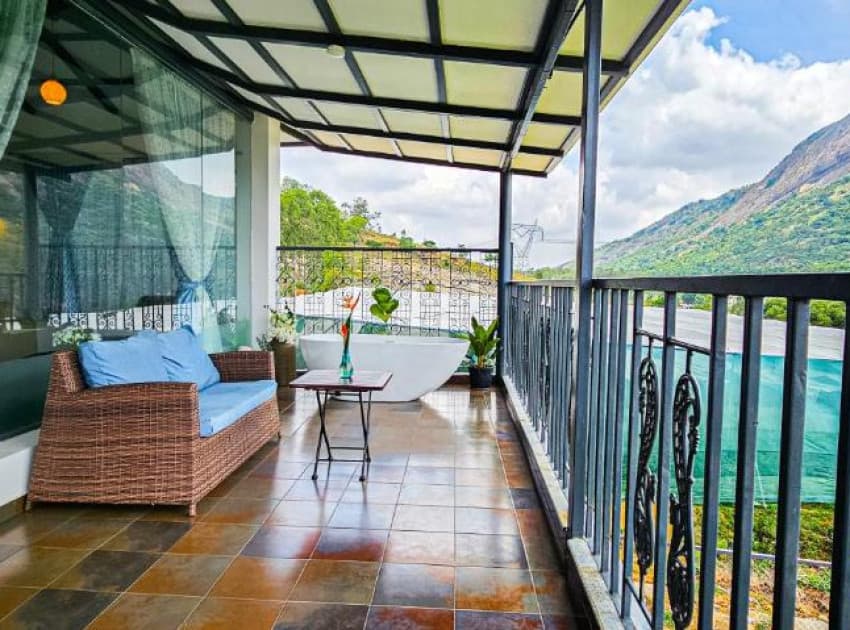 Book King Room with Mountain View room in Bangalore