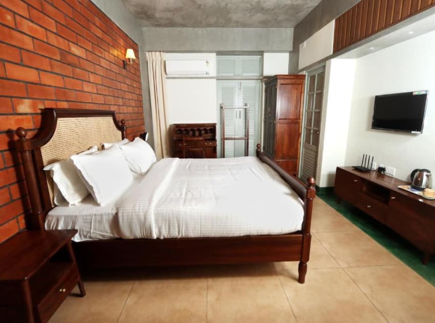 Book Deluxe Double Room room in Pondicherry