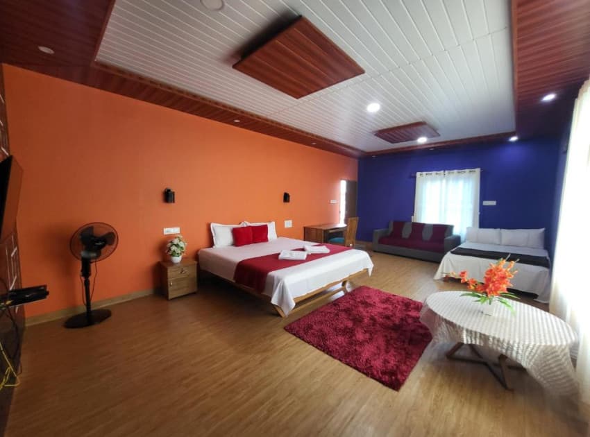 Book Single Room With Pool View room in Kollam