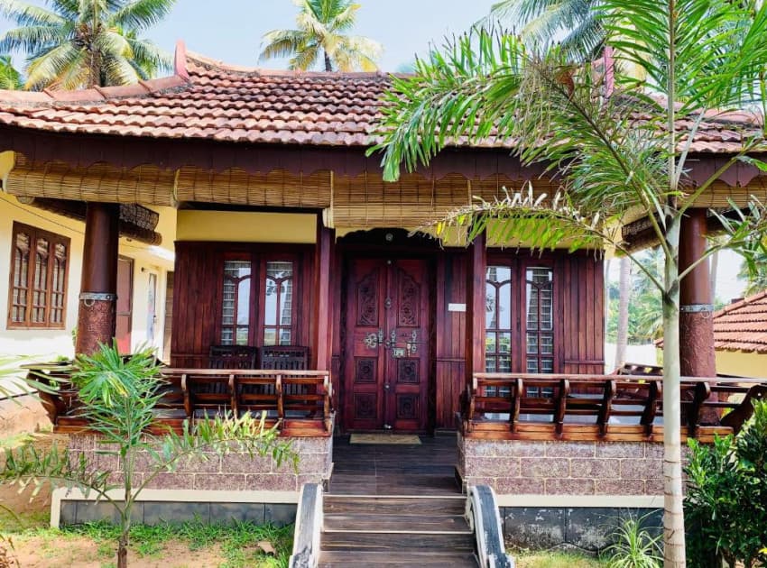 Book Deluxe Villa room in Varkala