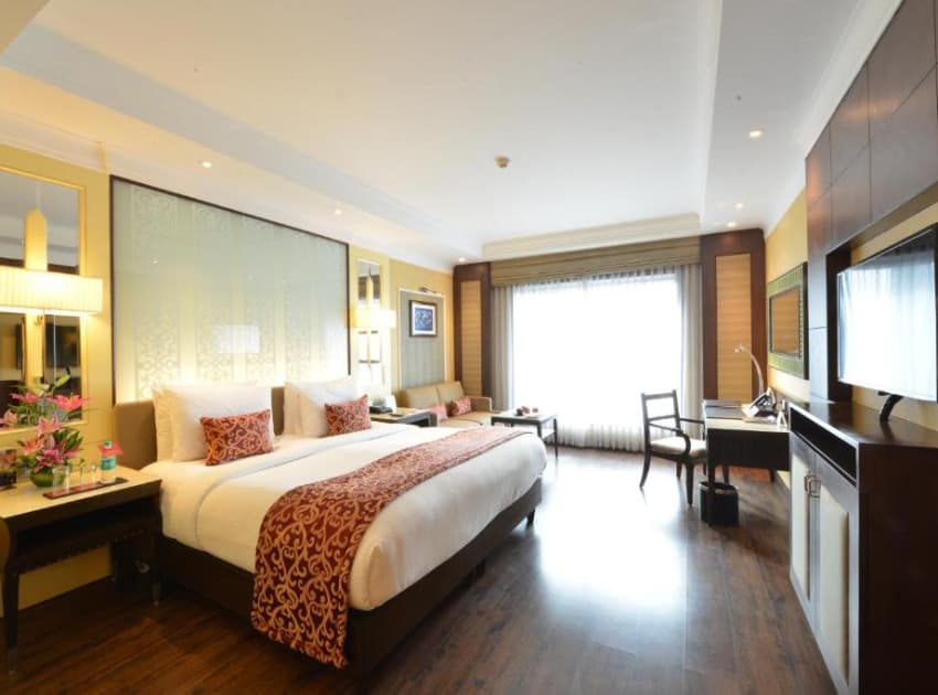 Book Standard King Room room in Chennai