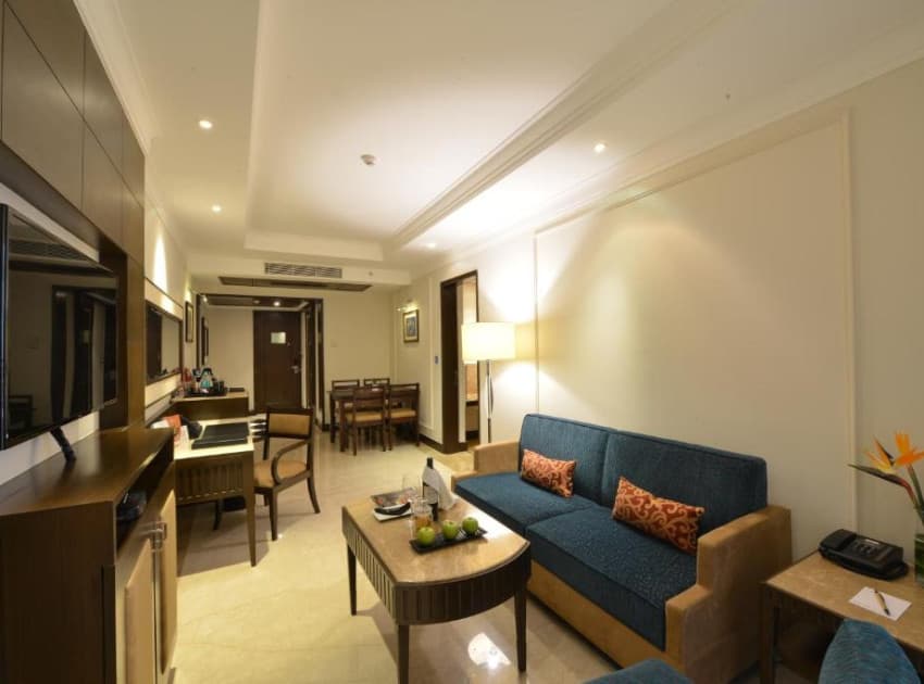 Book Executive Suite room in Chennai