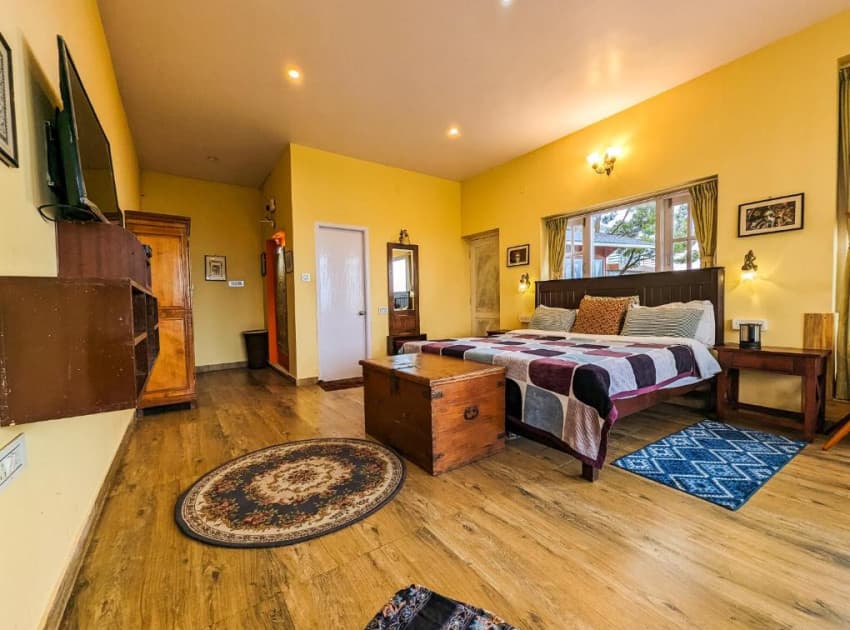 Book King Room with Lake View room in Kodaikanal