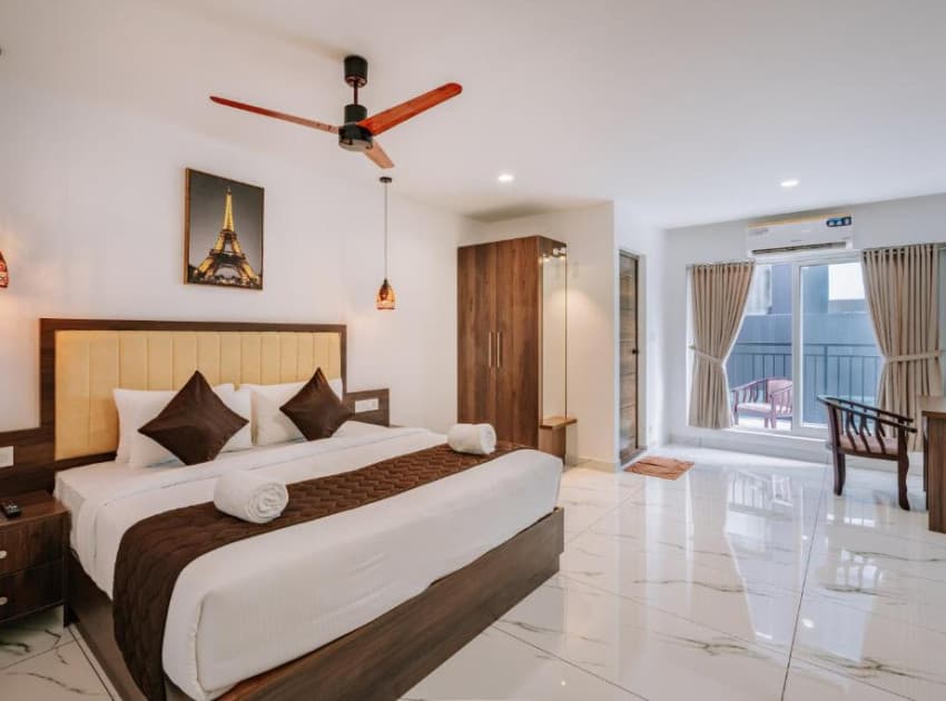 Book Deluxe King Room room in Cochin