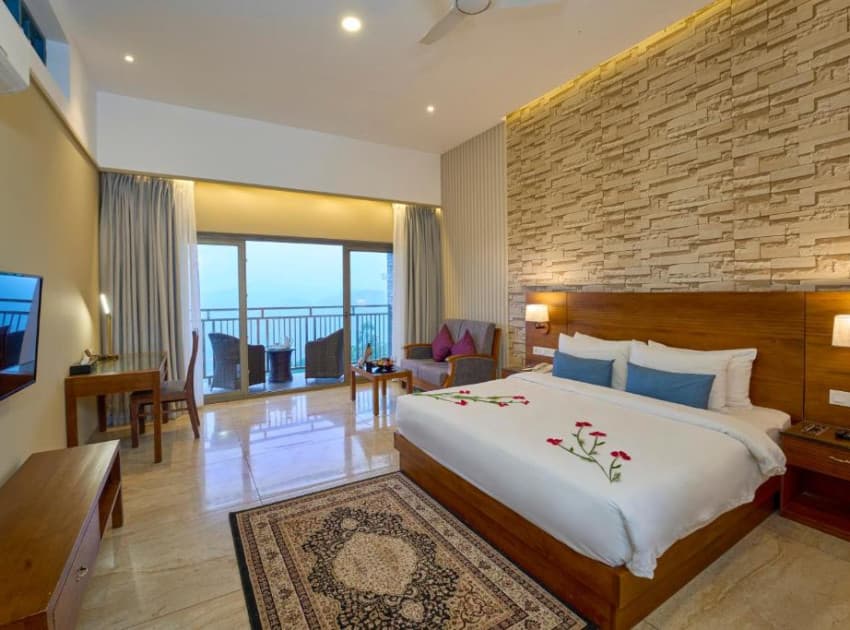 Book Valley View Jacuzzi Cottage room in Munnar