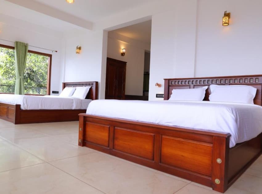 Book Double Room room in Munnar